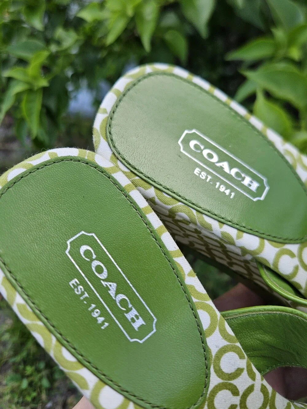 Coach Felicia A8530 Green Signature Wedge Flip Flop Sandals Women's 7.5B